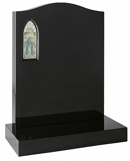 Ogee with stained glass insert